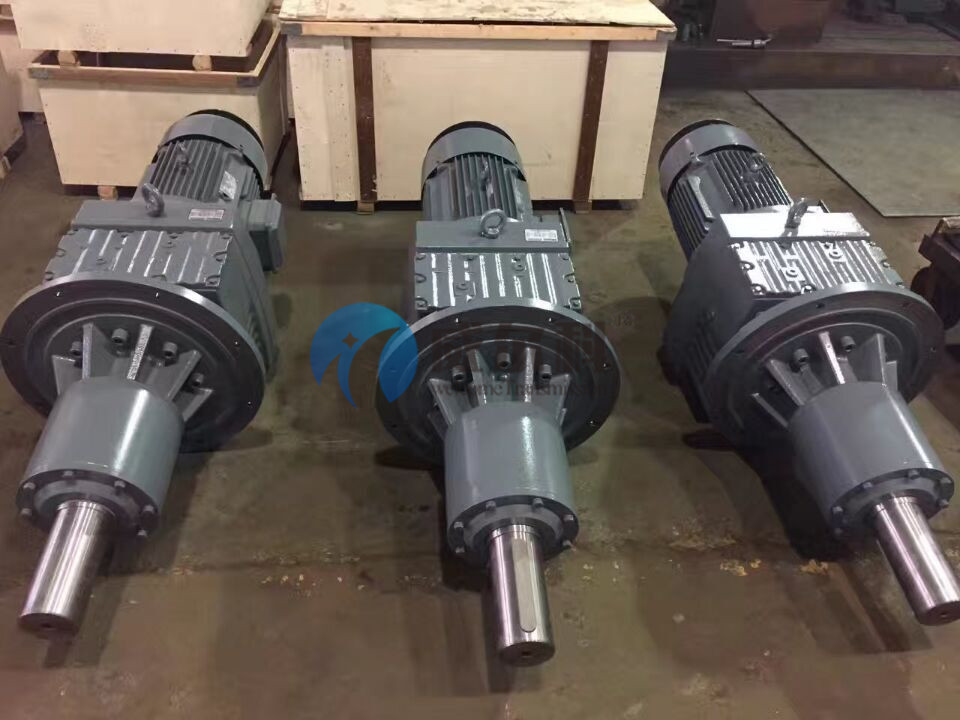 玖龍紙業(yè)訂購我司非標(biāo)減速機(jī)9臺(tái),維修十噸級(jí)減速機(jī)一臺(tái)